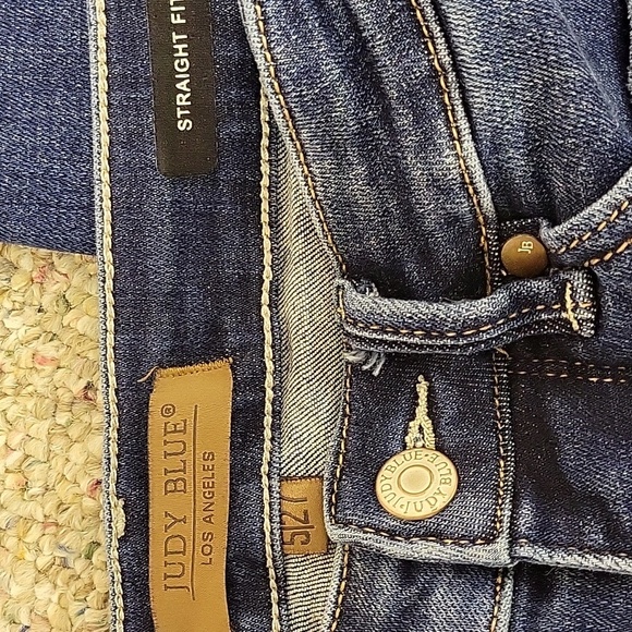 Judy Blue Los Angeles Straight Leg Blue Jeans Sz 5/27. Slightly Distressed - Picture 5 of 6